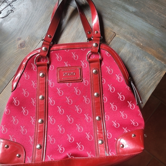 ❤️XOXO Bold Red and Pink Logo Satchel - Picture 2 of 8